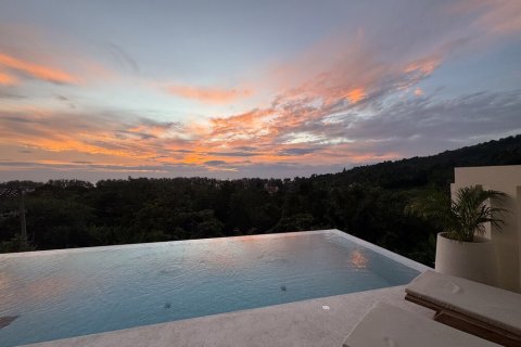 Villa in Pattaya, Thailand 4 bedrooms № 163878 - photo 5