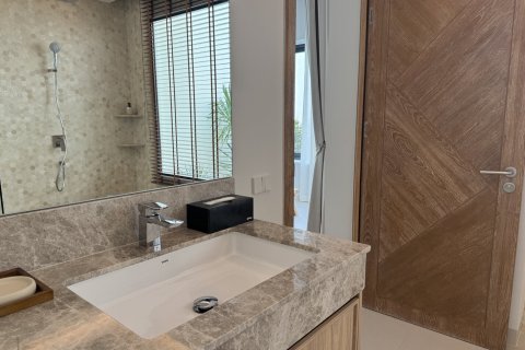 Villa in Pattaya, Thailand 4 bedrooms № 163878 - photo 25