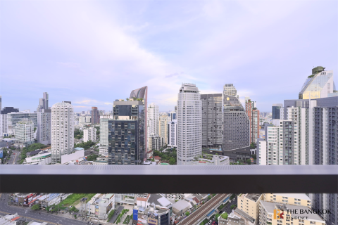 Condo in Bangkok, Thailand, 2 bedrooms  № 186646