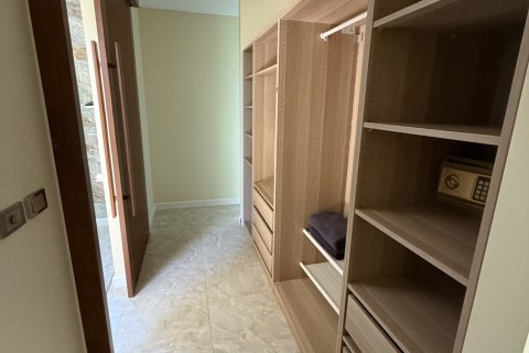 Villa in Phuket, Thailand 3 bedrooms № 164270 - photo 24