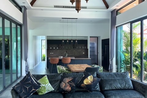 Villa in Phuket, Thailand 3 bedrooms № 164270 - photo 17