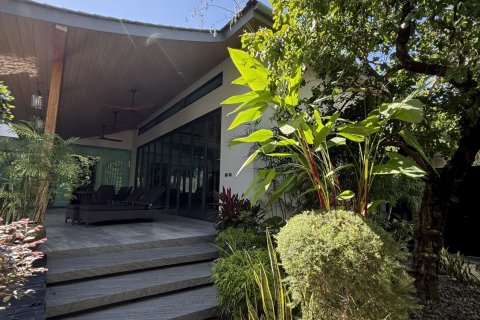 Villa in Phuket, Thailand 3 bedrooms № 164270 - photo 9