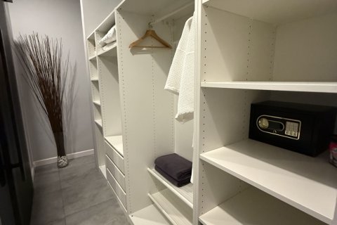 Villa in Phuket, Thailand 3 bedrooms № 164270 - photo 21