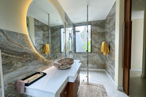 Villa in Phuket, Thailand 3 bedrooms № 164270 - photo 14