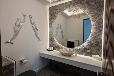 Villa in Phuket, Thailand 3 bedrooms № 164270 - photo 12