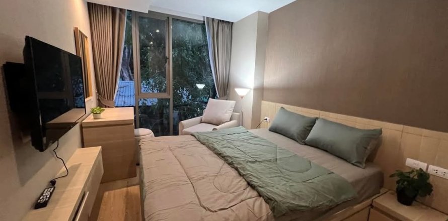 Studio in the Condo in Bang Rak, Bangkok, Thailand  № 158548