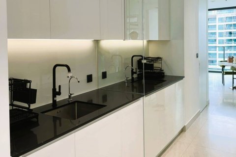 Condo in Bangkok, Thailand, 2 bedrooms  № 180499 - photo 10