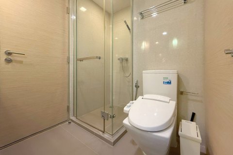 Condo in Watthana, Bangkok, Thailand, 3 bedrooms  № 154898 - photo 14