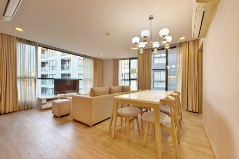 Condo in Watthana, Bangkok, Thailand, 3 bedrooms  № 154898 - photo 8