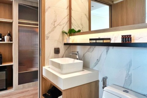 Studio dans le Condo à Phuket, Thaïlande  № 154900 - photo 7