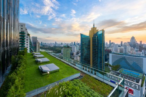 Penthouse in Bangkok, Thailand 3 bedrooms № 209671 - photo 17