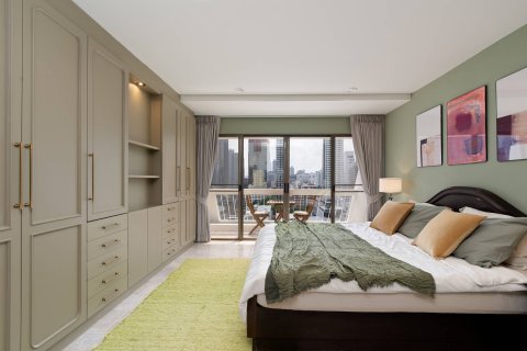 Condo in Bangkok, Thailand, 3 bedrooms  № 209669 - photo 9