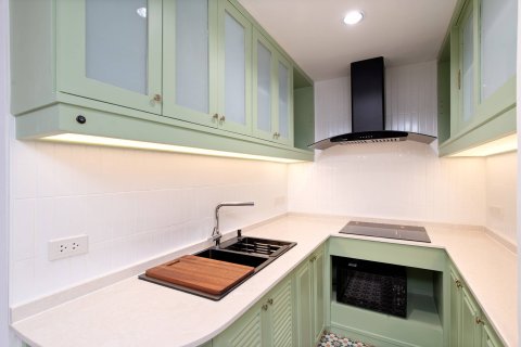 Condo in Bangkok, Thailand, 3 bedrooms  № 209669 - photo 7