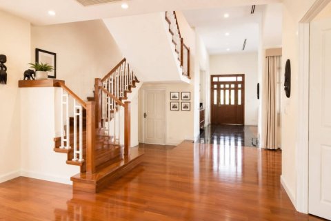 House in Bangkok, Thailand 4 bedrooms № 209672 - photo 6