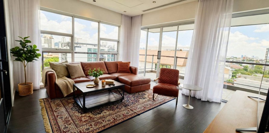 Penthouse in Bangkok, Thailand 3 bedrooms № 209668