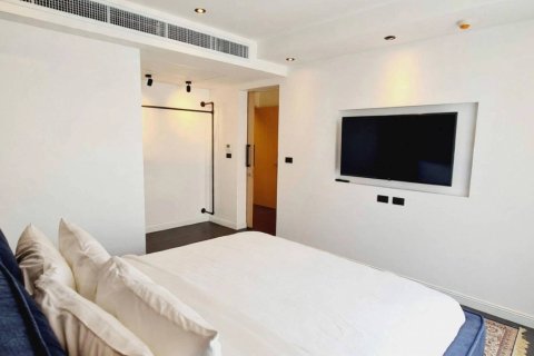 Penthouse in Bangkok, Thailand 3 bedrooms № 209668 - photo 9