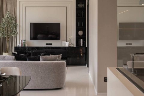 Condo in Bangkok, Thailand, 2 bedrooms № 209670 - photo 4
