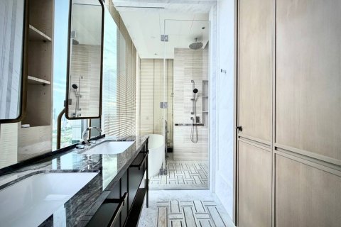 Penthouse in Bangkok, Thailand 3 bedrooms № 209667 - photo 10