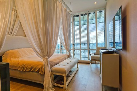 Penthouse in Bangkok, Thailand 3 bedrooms № 209666 - photo 16