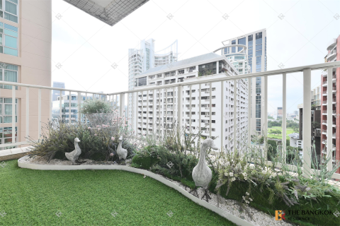 Condo in Bangkok, Thailand, 2 bedrooms № 233195 - photo 6