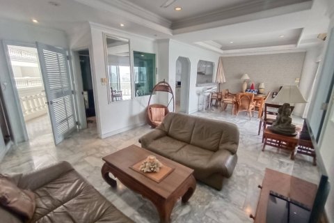 Condo in Pattaya, Thailand, 2 bedrooms  № 147449 - photo 18