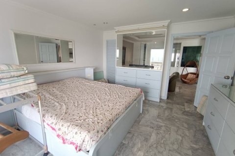 Condo in Pattaya, Thailand, 2 bedrooms  № 147449 - photo 14