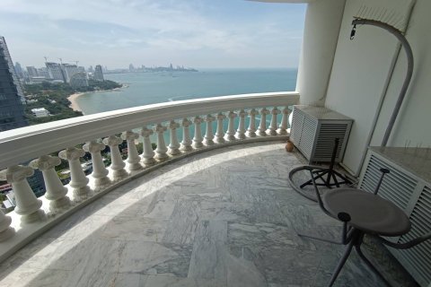 Condo in Pattaya, Thailand, 2 bedrooms  № 147449 - photo 6