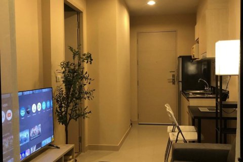 Studio dans le Condo à Huai Khwang, Bangkok, Thaïlande  № 147446 - photo 4