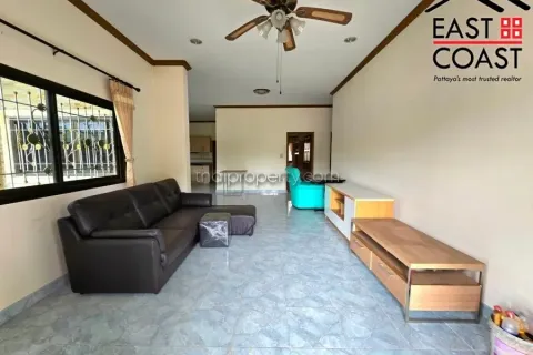 Casa de 3 dormitorios en Pattaya, Tailandia № 212725 - foto 6