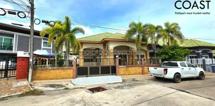 Casa de 3 dormitorios en Pattaya, Tailandia № 212725