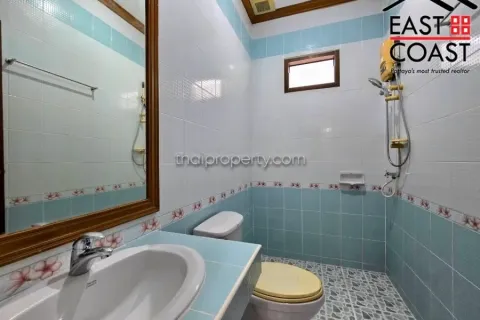 Casa de 3 dormitorios en Pattaya, Tailandia № 212725 - foto 12