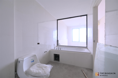 Condo in Bangkok, Thailand, 4 bedrooms № 185122 - photo 5