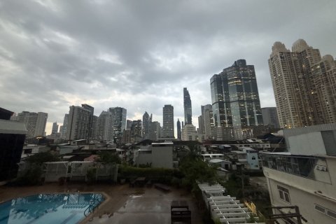 Condo in Sathon, Bangkok, Thailand, 2 bedrooms  № 152917 - photo 2