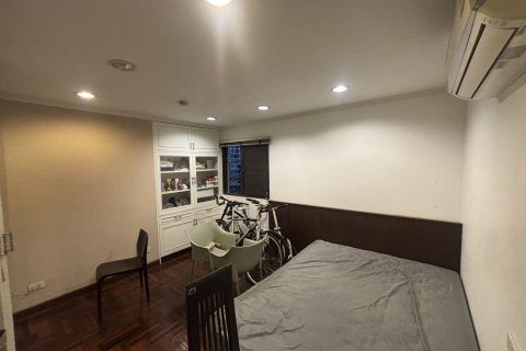 Condo in Sathon, Bangkok, Thailand, 2 bedrooms  № 152917 - photo 11