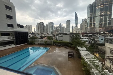 Condo in Sathon, Bangkok, Thailand, 2 bedrooms  № 152917 - photo 15