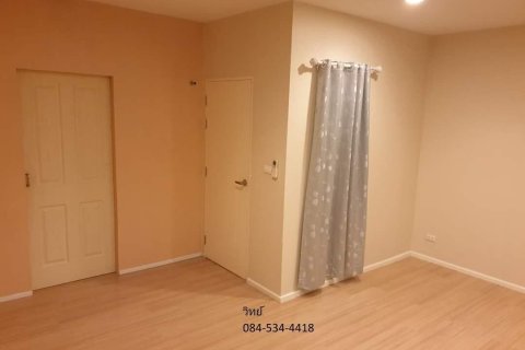 Таунхаус в Нонтхабури, Таиланд с 3 спальнями  № 153244 - фото 11