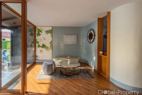 Condo in Pattaya, Thailand, 2 bedrooms  № 173892 - photo 2