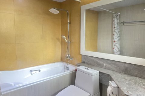 Кондоминиум с 3 спальнями в Ваттхане, Бангкок, Таиланд № 156066 - фото 16