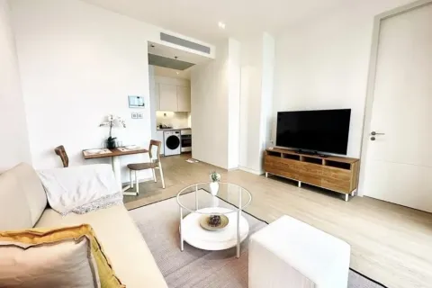 Студия в кондо в Ваттхане, Бангкок, Таиланд № 156072 - фото 1