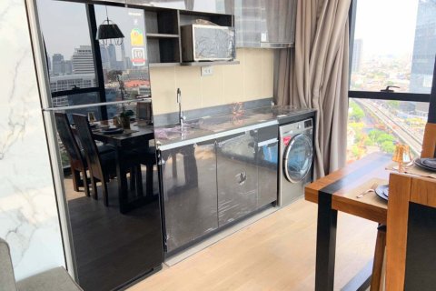 Кондоминиум с 2 спальнями в Банг Раке, Бангкок, Таиланд № 156067 - фото 2