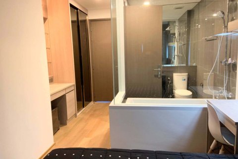 Кондоминиум с 2 спальнями в Банг Раке, Бангкок, Таиланд № 156067 - фото 10