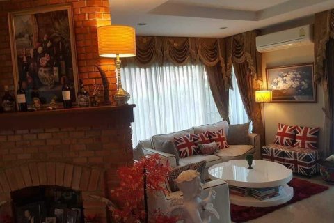 Maison à Chiang Mai, Thaïlande 4 chambres № 156070 - photo 15