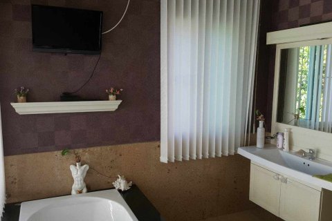 Maison à Chiang Mai, Thaïlande 4 chambres № 156070 - photo 21