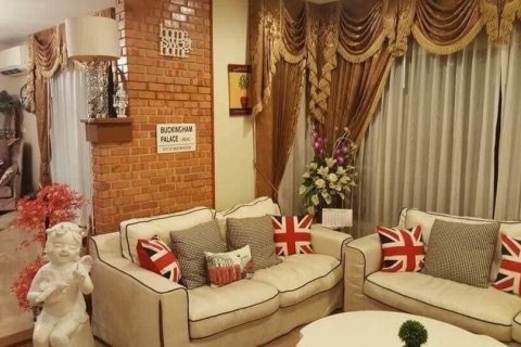 Maison à Chiang Mai, Thaïlande 4 chambres № 156070 - photo 7