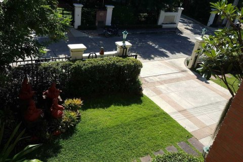 Maison à Chiang Mai, Thaïlande 4 chambres № 156070 - photo 16