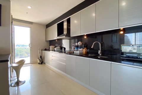 Condo in Pattaya, Thailand, 2 bedrooms  № 160180 - photo 6