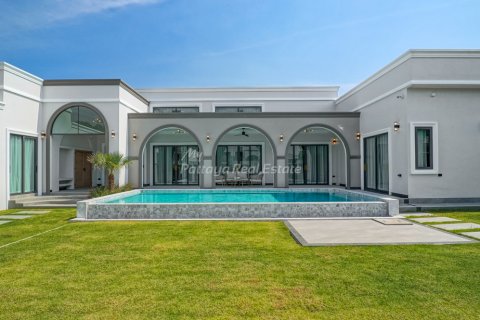 Дом в Банг Ламунге, Таиланд с 6 спальнями  № 160178 - фото 2