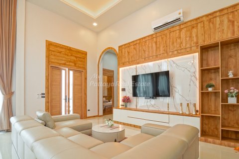 Дом в Банг Ламунге, Таиланд с 6 спальнями  № 160178 - фото 5