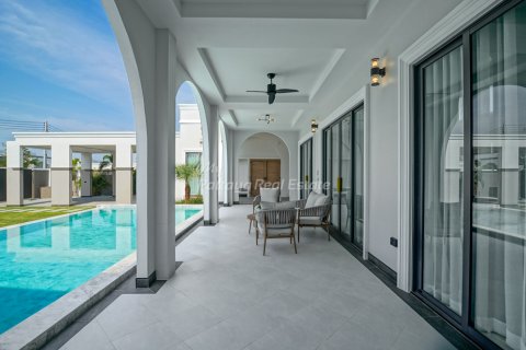 Дом в Банг Ламунге, Таиланд с 6 спальнями  № 160178 - фото 4