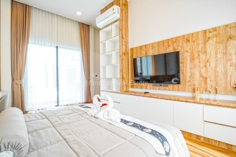 Дом в Банг Ламунге, Таиланд с 6 спальнями  № 160178 - фото 25